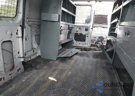 2006 Ford E-250 Commercial/Recreational z USA, uszkodzony, nr VIN 1FTNE24L66HA99392